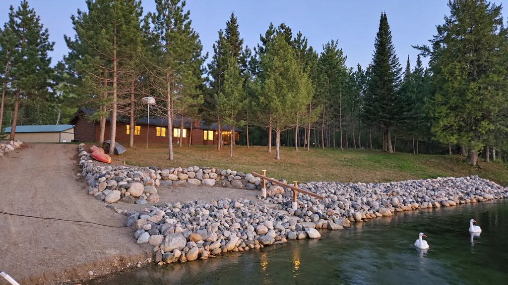 51855 N Wasson Lake Road, Bigfork