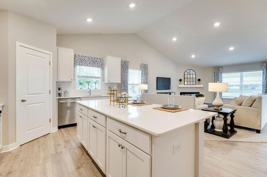 1632 Shasta Drive, Shakopee