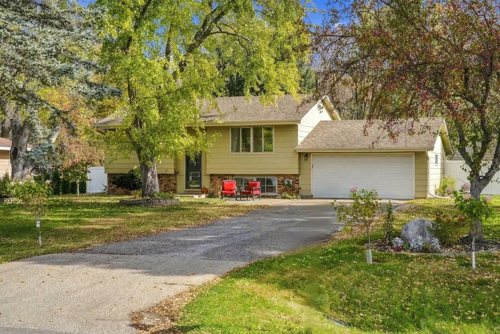 16641 Whitewood Avenue, Prior Lake