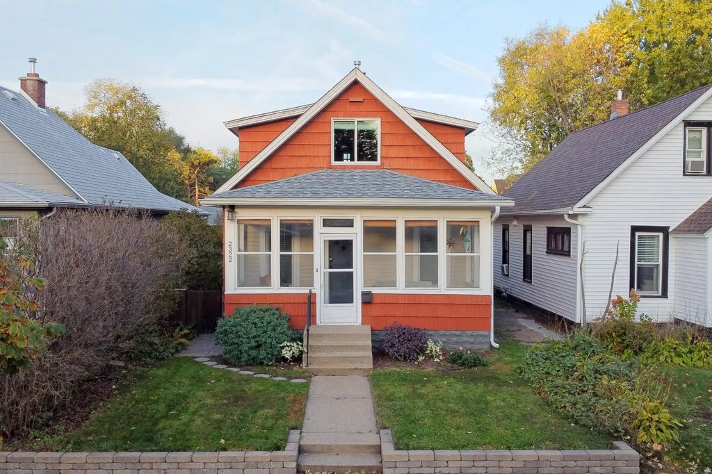 2322 Grand Street Ne, Minneapolis