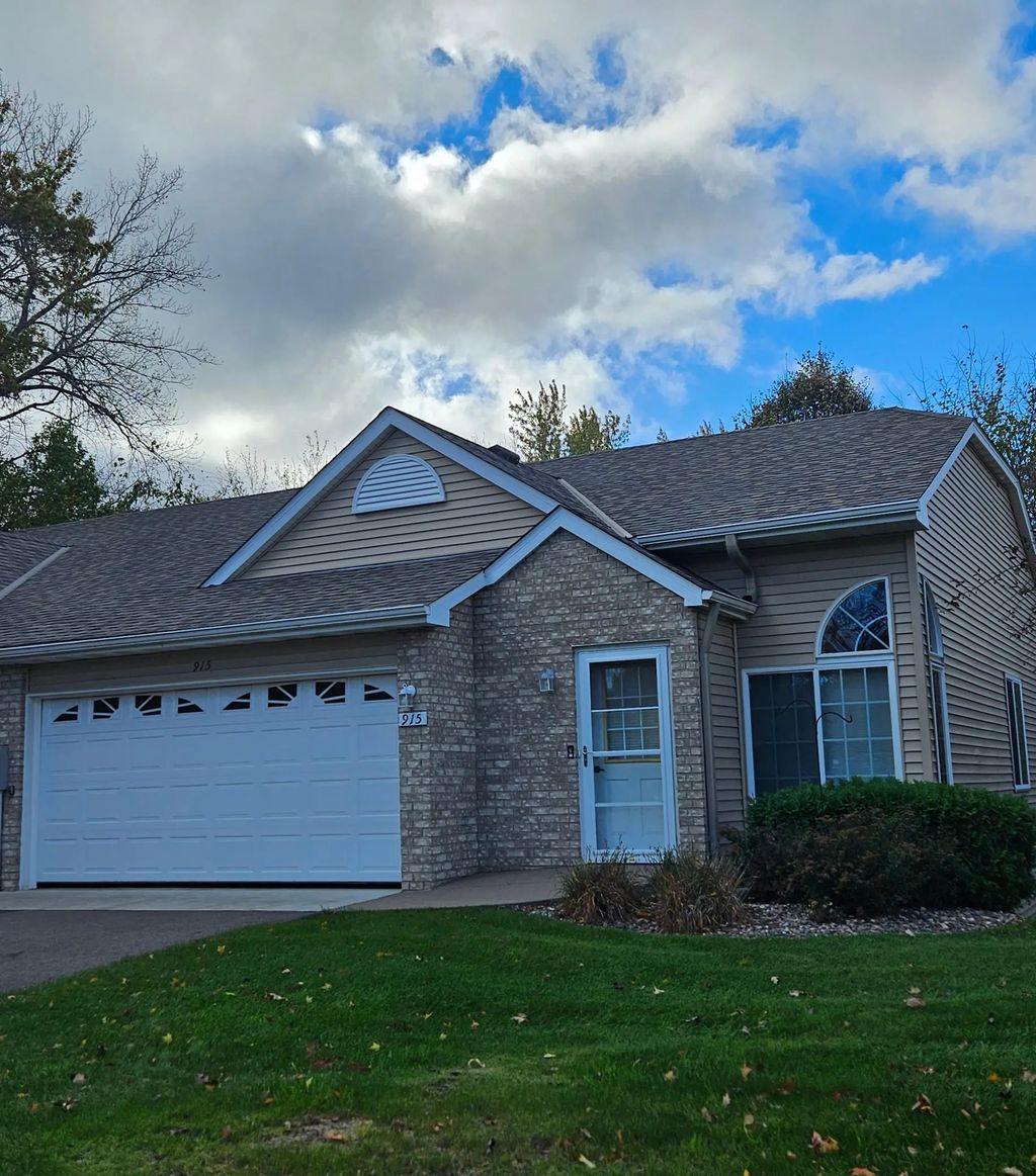 915 N Rum River Drive, Princeton
