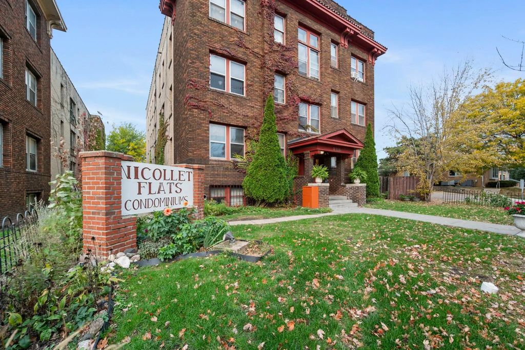 2218 Nicollet Avenue B1, Minneapolis