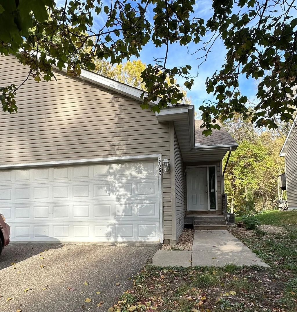 3684 Robin Lane, Eagan