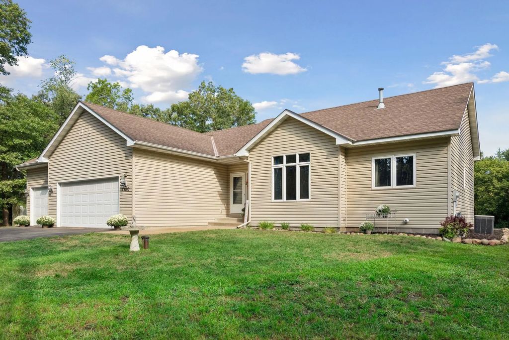 13185 Island View Drive Nw, Elk River