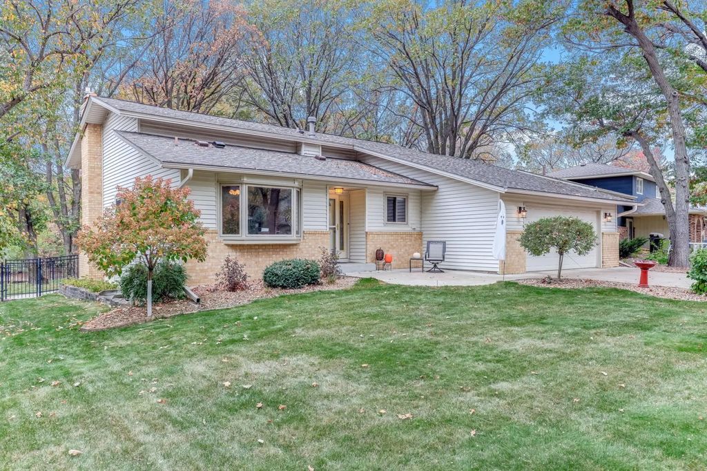 11904 Flintwood Street Nw, Coon Rapids