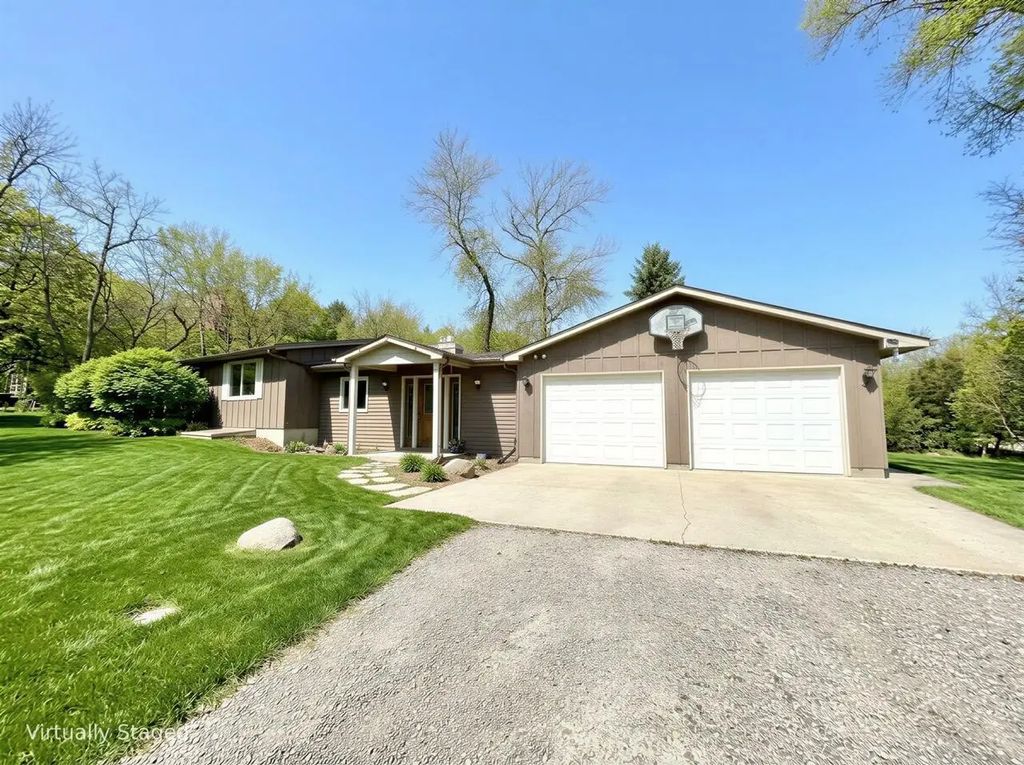 2 Nakota Drive, Spicer