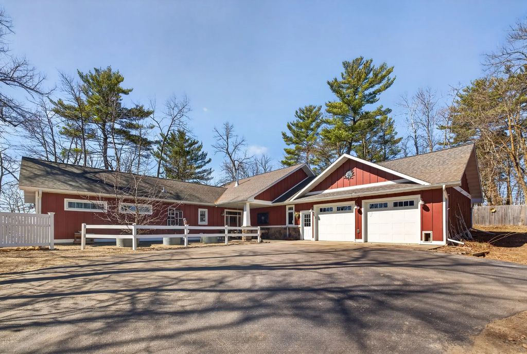 22705 Deep Woods Lane, Nevis