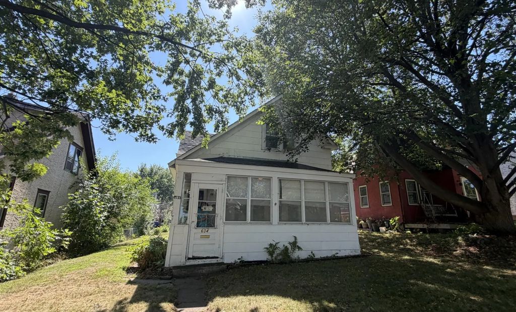 604 Nevada Avenue E, Saint Paul