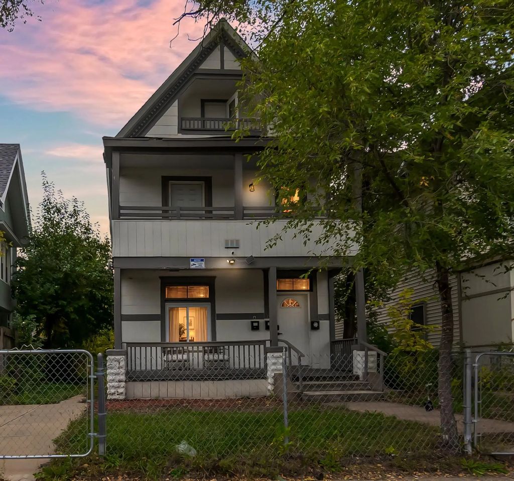 3310 Chicago Avenue, Minneapolis