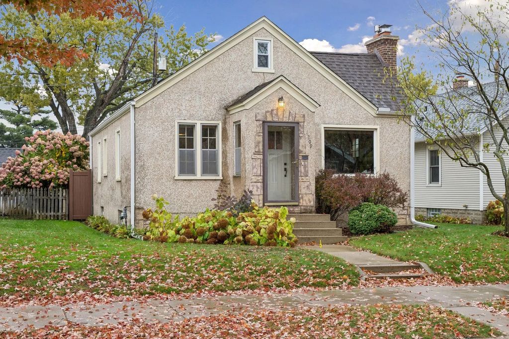 4209 24th Avenue S, Minneapolis