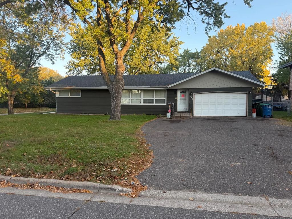 601 67th Avenue Ne, Fridley