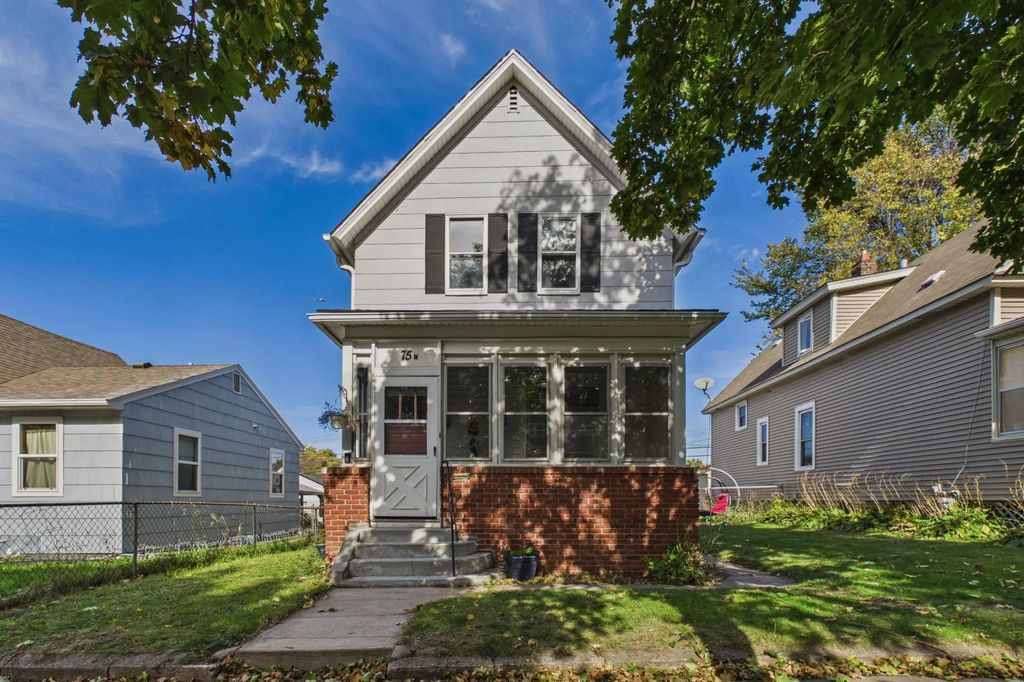 75 Geranium Avenue W, Saint Paul