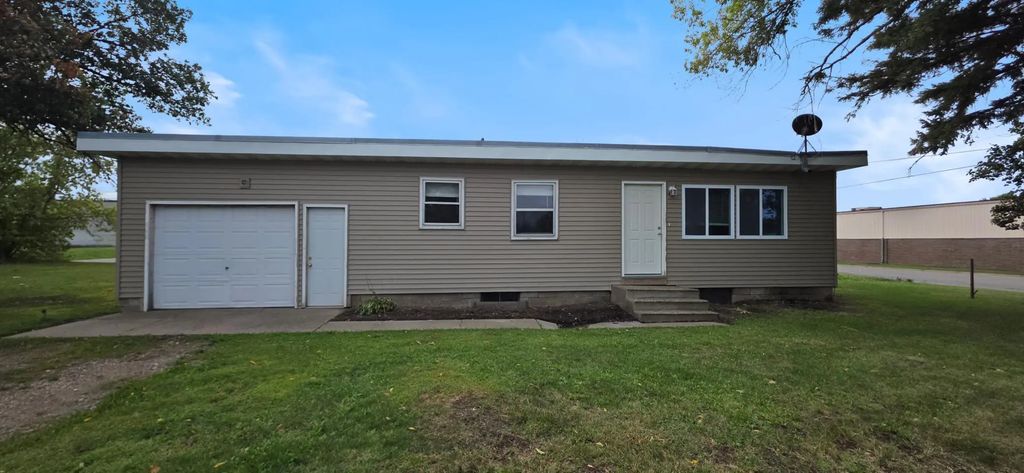 1200 3rd Avenue Ne, Little Falls