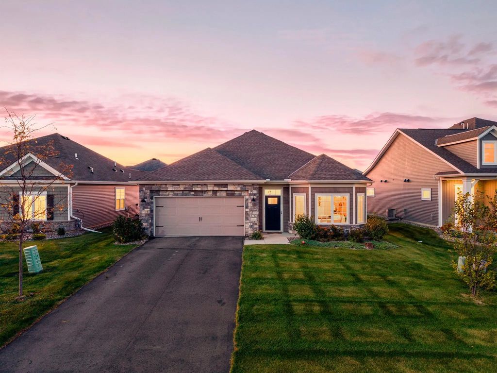 2713 Kalland Avenue Ne, Saint Michael