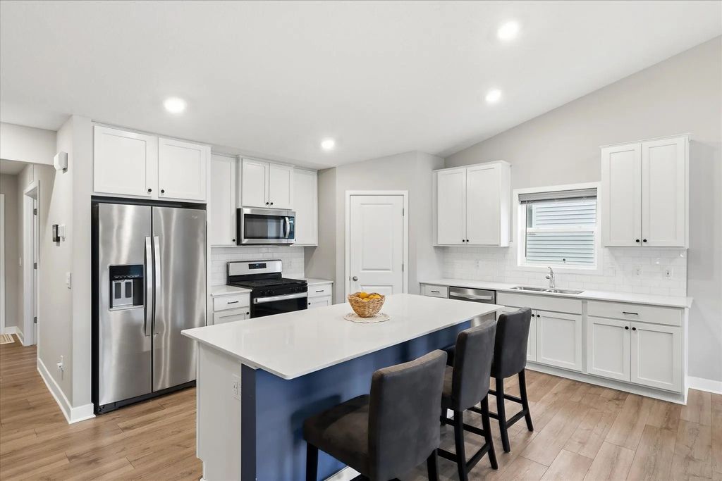 18001 Hidden Creek Trail, Lakeville