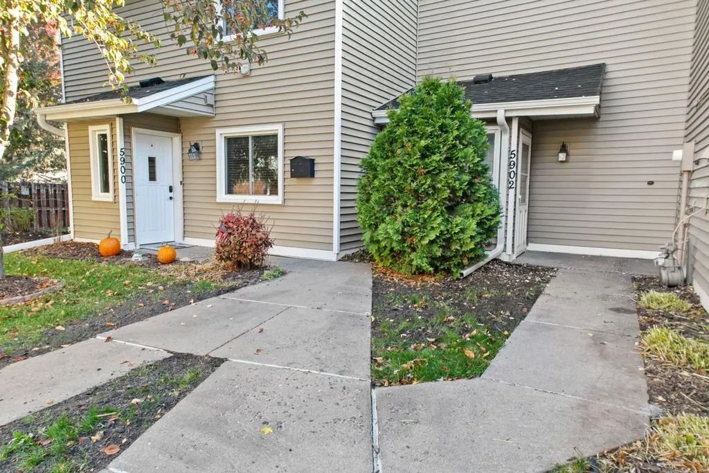 5902 Cahill Avenue, Inver Grove Heights