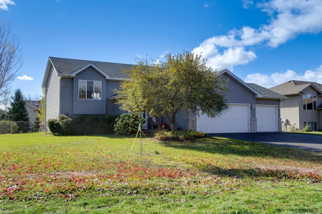 4524 232nd Lane Nw, Saint Francis