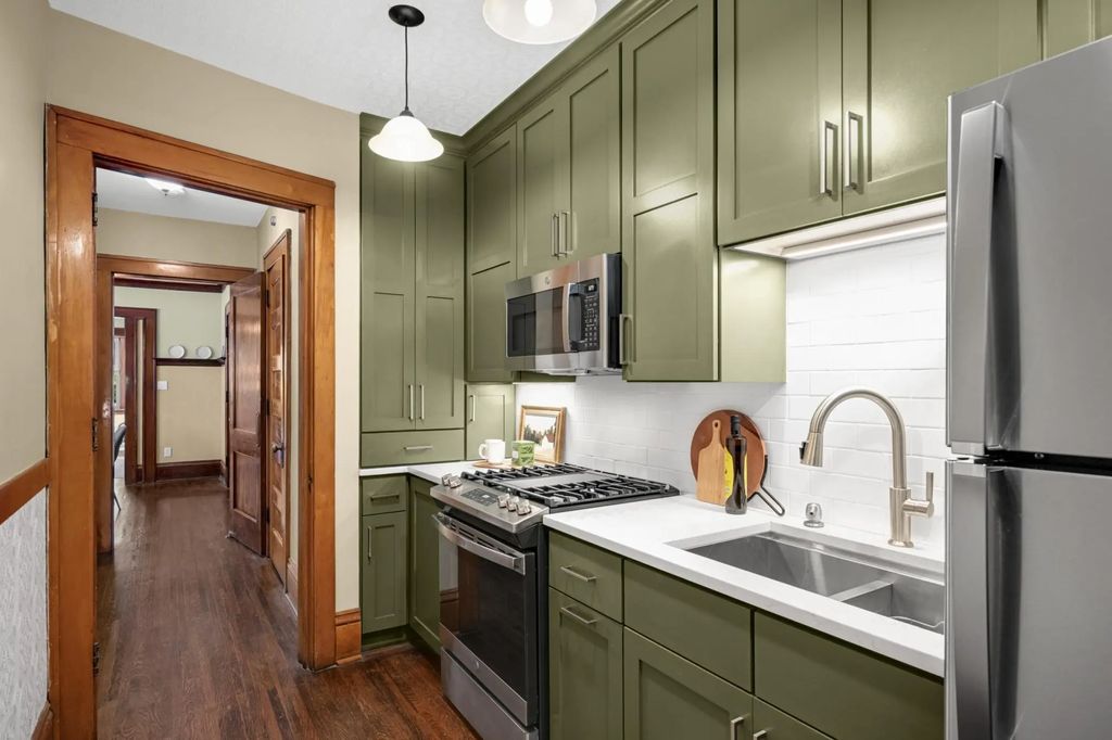641 Marshall Avenue 4, Saint Paul