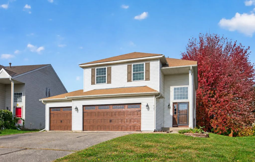 8361 Savanna Oaks Lane, Woodbury