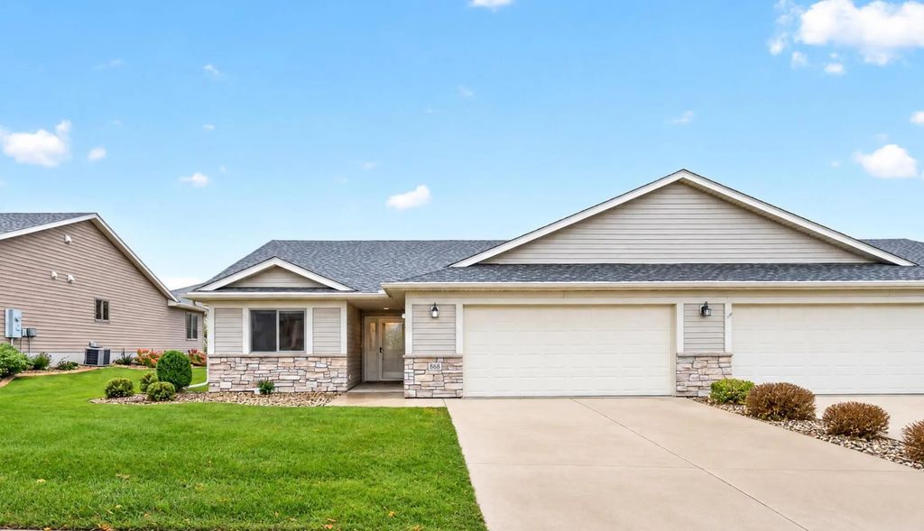 868 Southern Ridge Drive Sw, Rochester