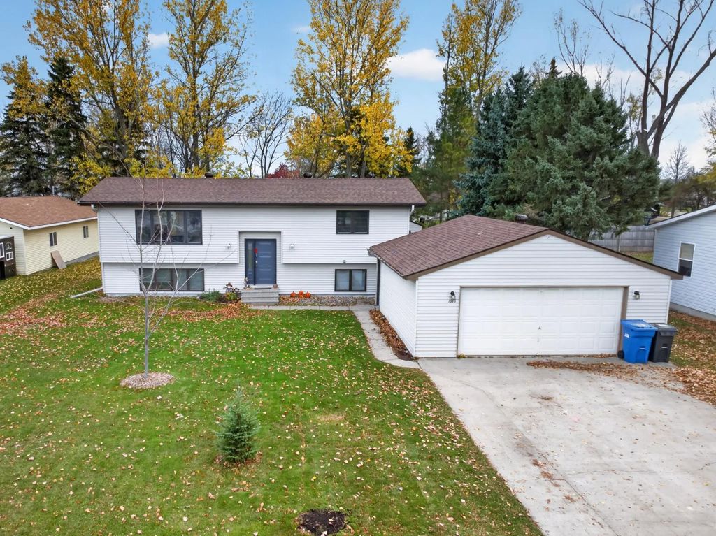 1345 Hartford Street, Hawley