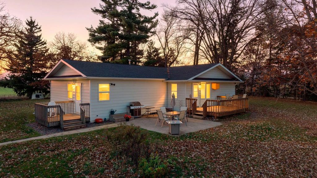 34860 Helium Street Nw, Princeton