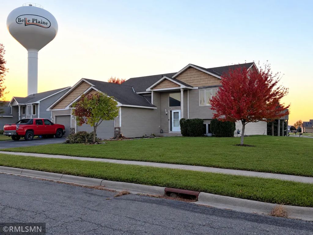 1252 Southridge Court, Belle Plaine