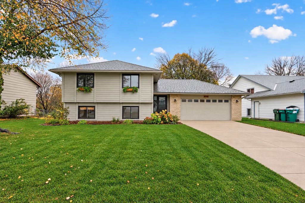 9791 Pierce Street Ne, Blaine