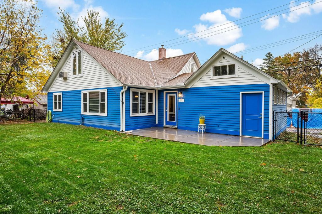 3310 Sheridan Avenue N, Minneapolis