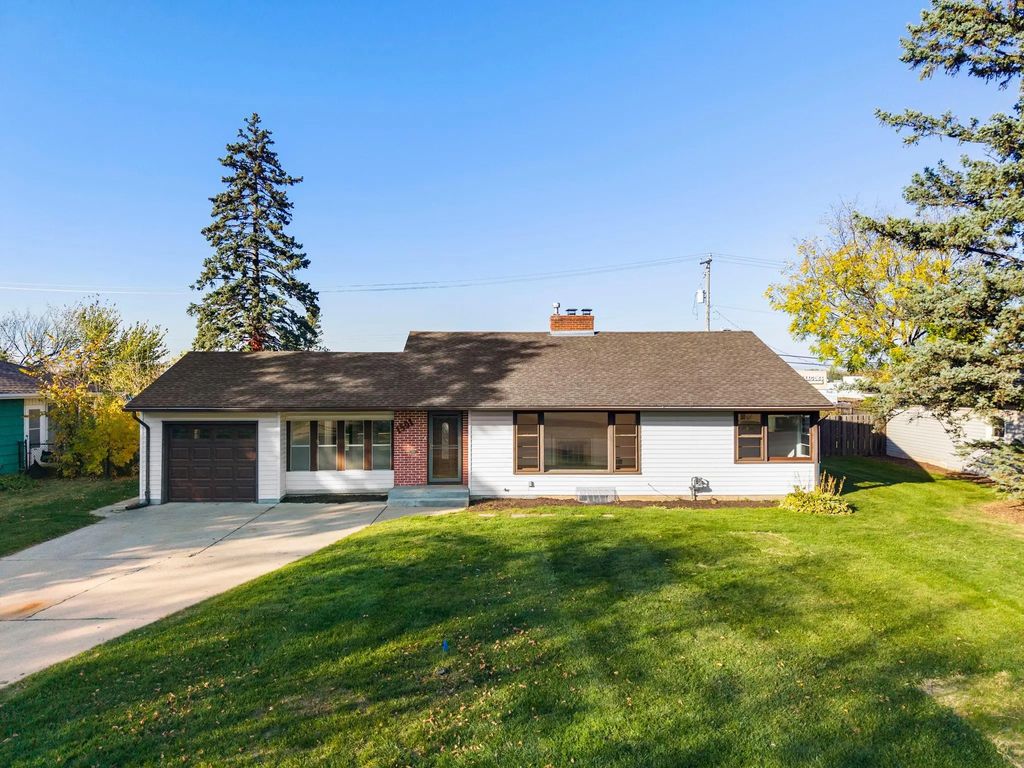 1501 Preston Lane, Hopkins