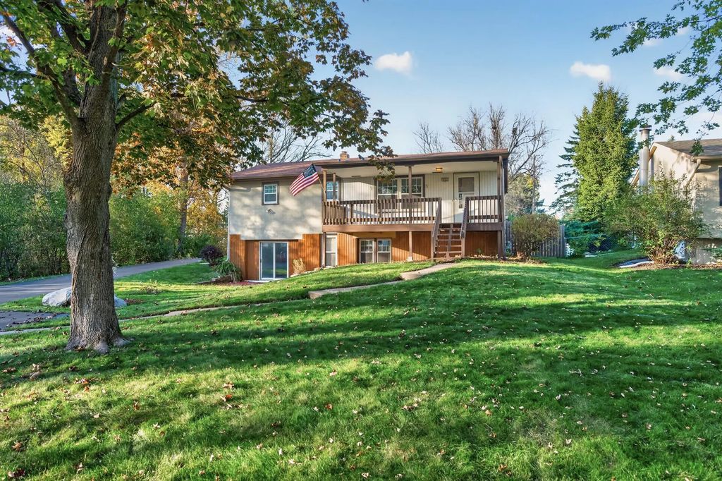 6780 35th Street N, Oakdale