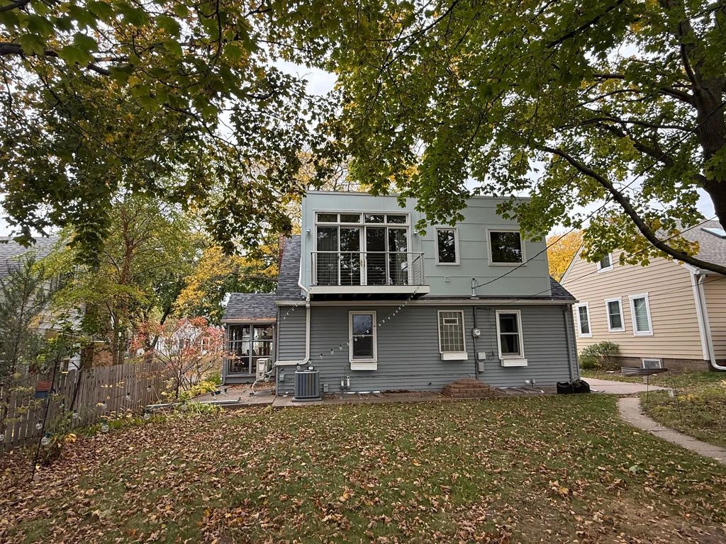 1411 Hartford Avenue, Saint Paul