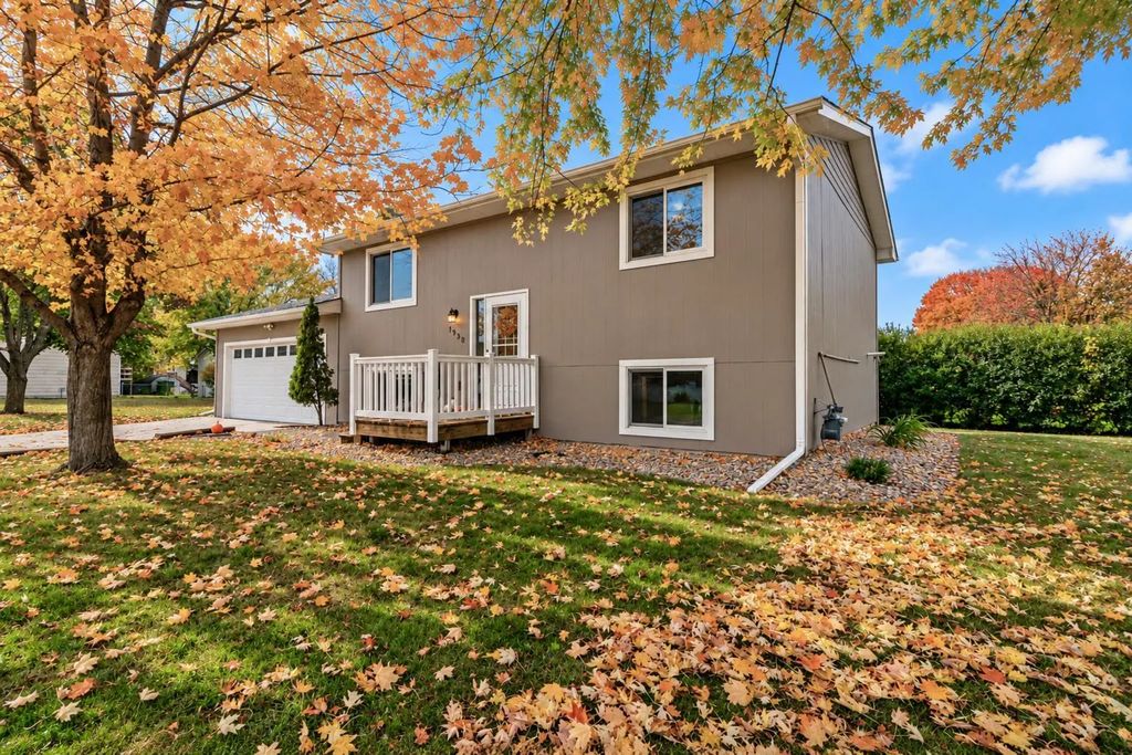 1930 Haughton Avenue, North Mankato