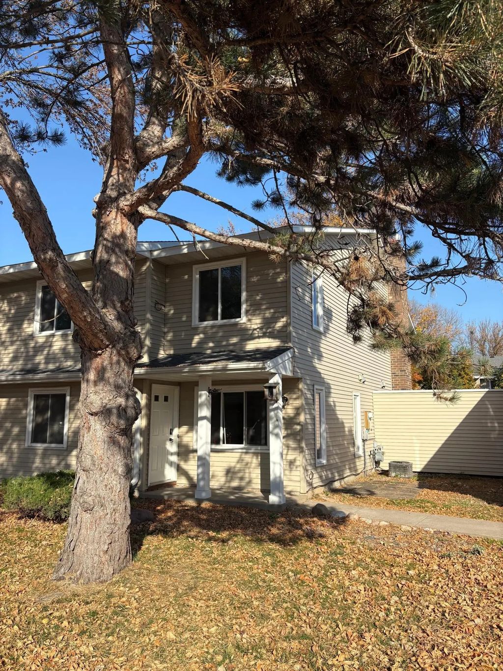 9458 Ranchview Lane N, Maple Grove