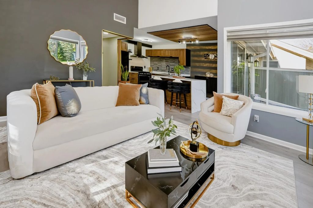 110182 Friendship Lane, Chaska