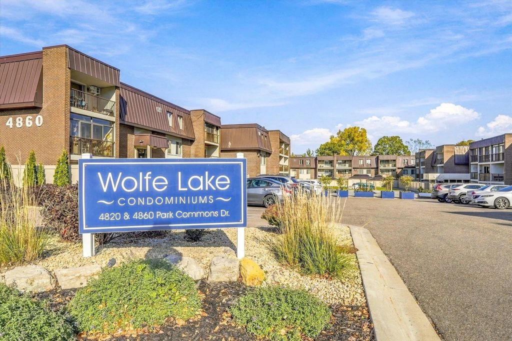 4860 Park Commons Drive 309, Saint Louis Park