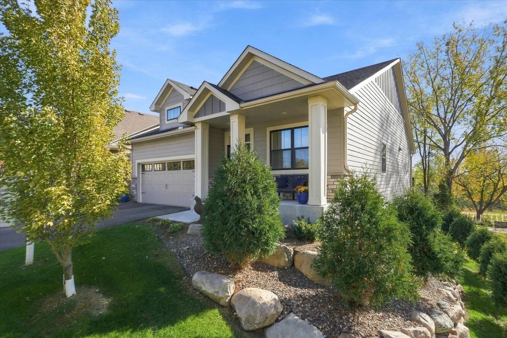 16377 Glory Lane, Eden Prairie