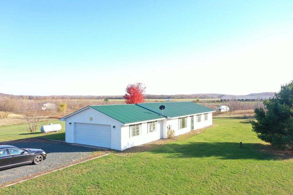 2866 210th St County Road B, Luck