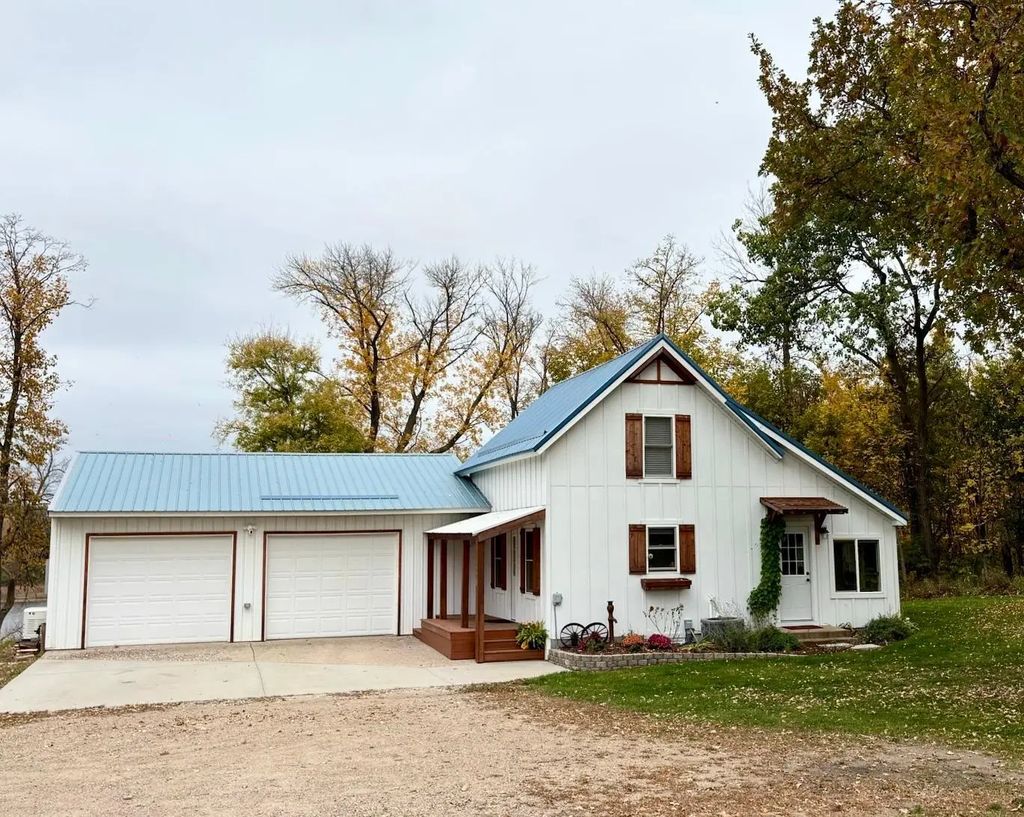 47140 374th Avenue, Frazee