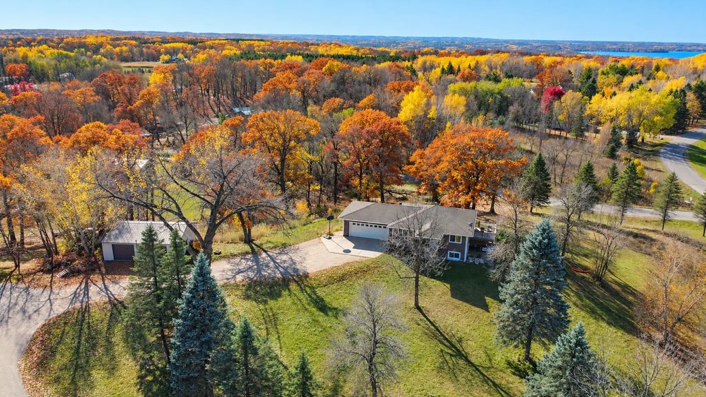 14868 Ridge Drive, Detroit Lakes