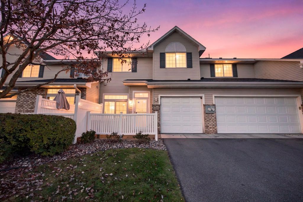 15551 Garnet Way, Apple Valley