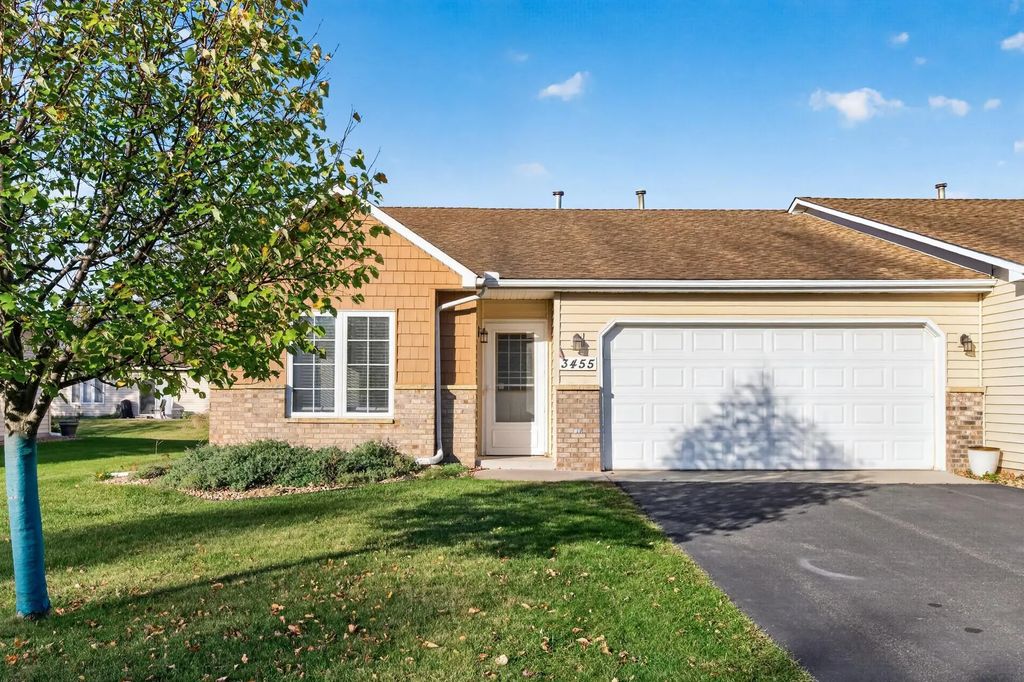 3455 Valento Circle, Vadnais Heights