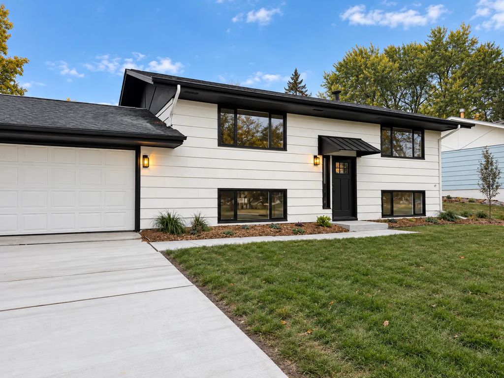 593 Continental Drive, New Brighton