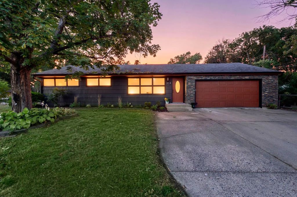 914 W 82nd Street, Bloomington