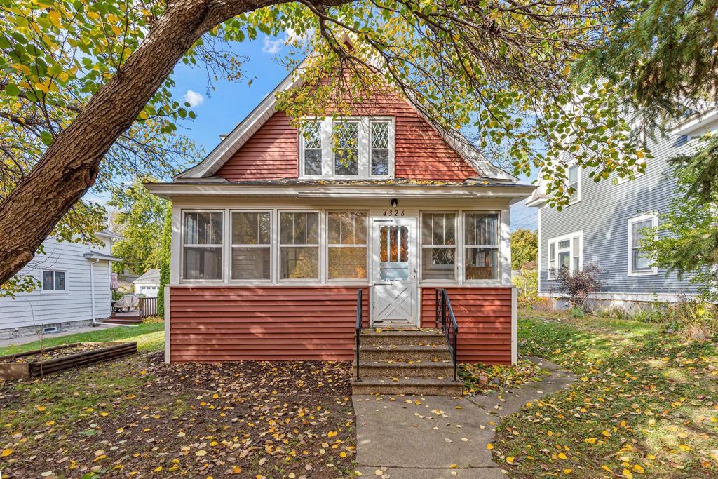 4326 Pleasant Avenue, Minneapolis