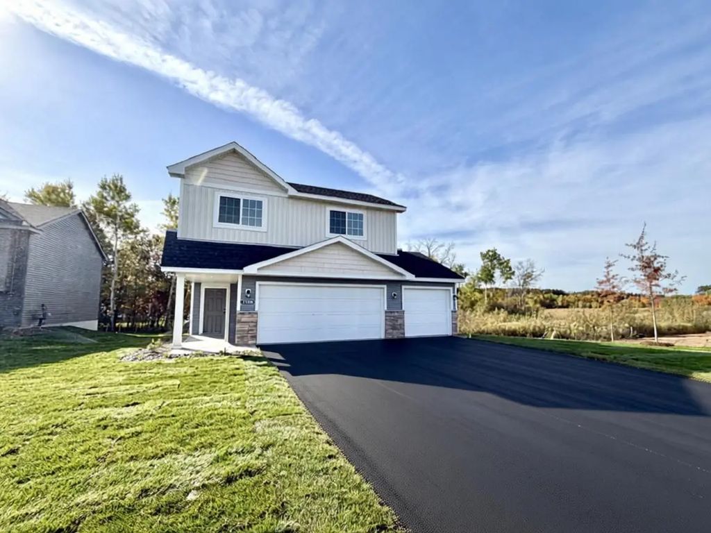 37556 Greenway Avenue, North Branch