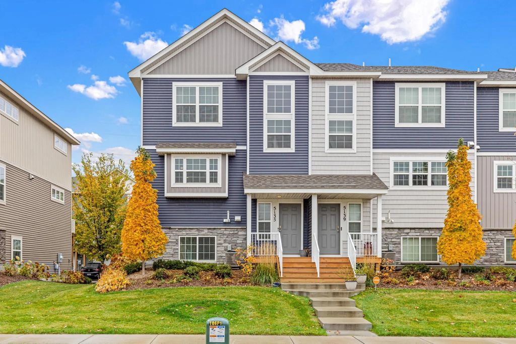 5135 Oak Grove Parkway N, Brooklyn Park