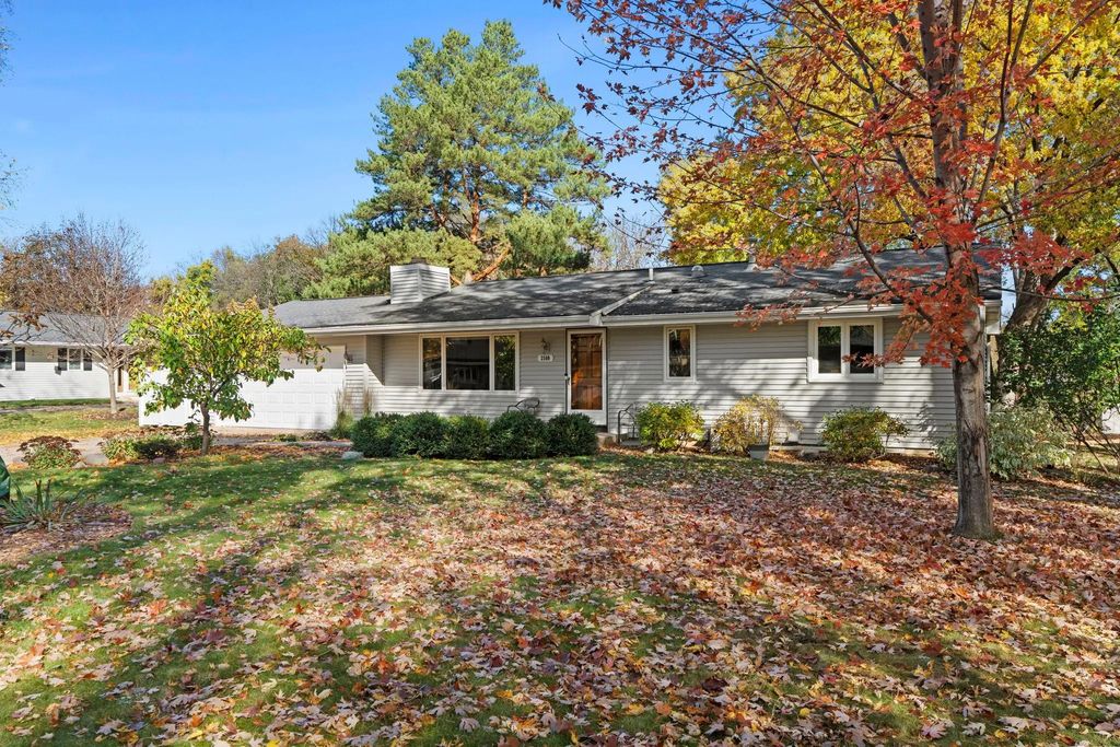 2500 Hayes Court, Burnsville