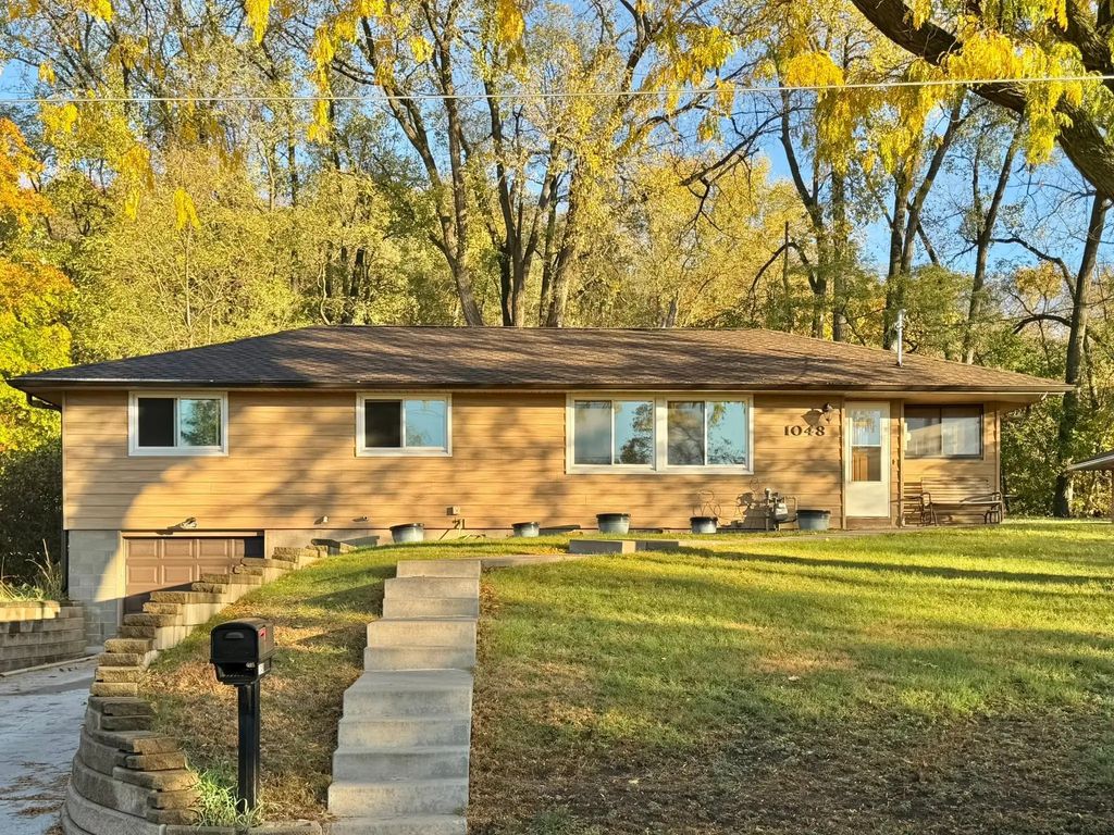 1048 Hawthorn Street, Red Wing