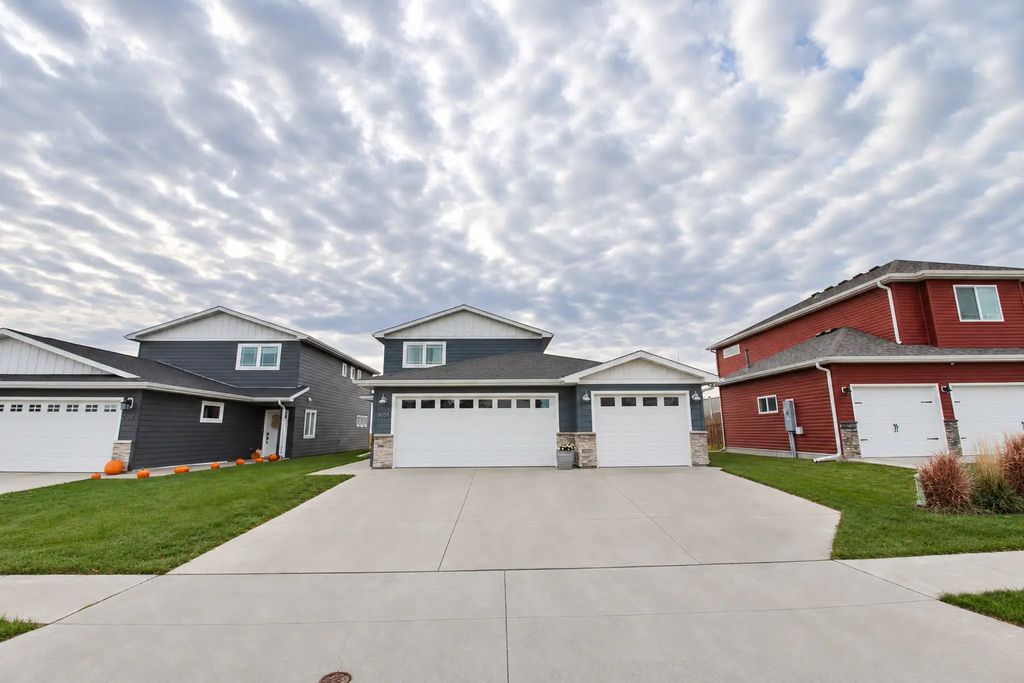 1051 46th Avenue S, Moorhead